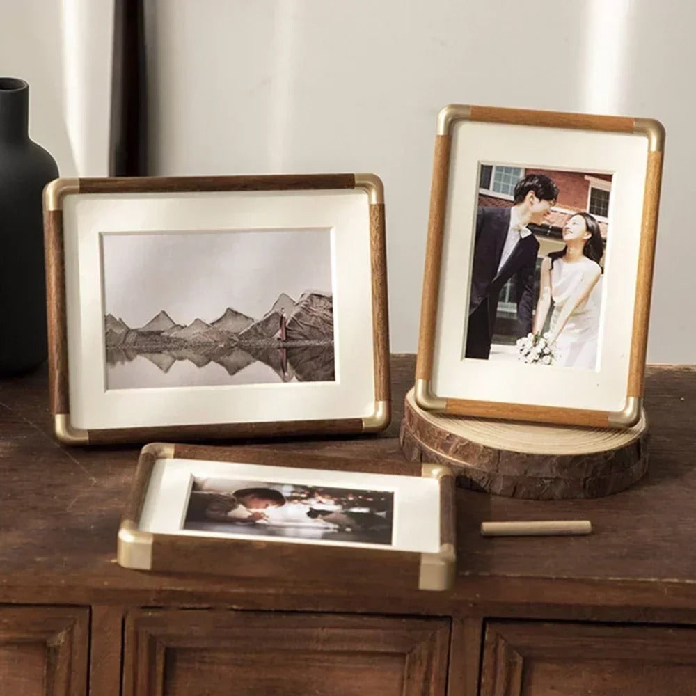 Electronic Photo Frame Digital Display Desktop Stand - Image 1