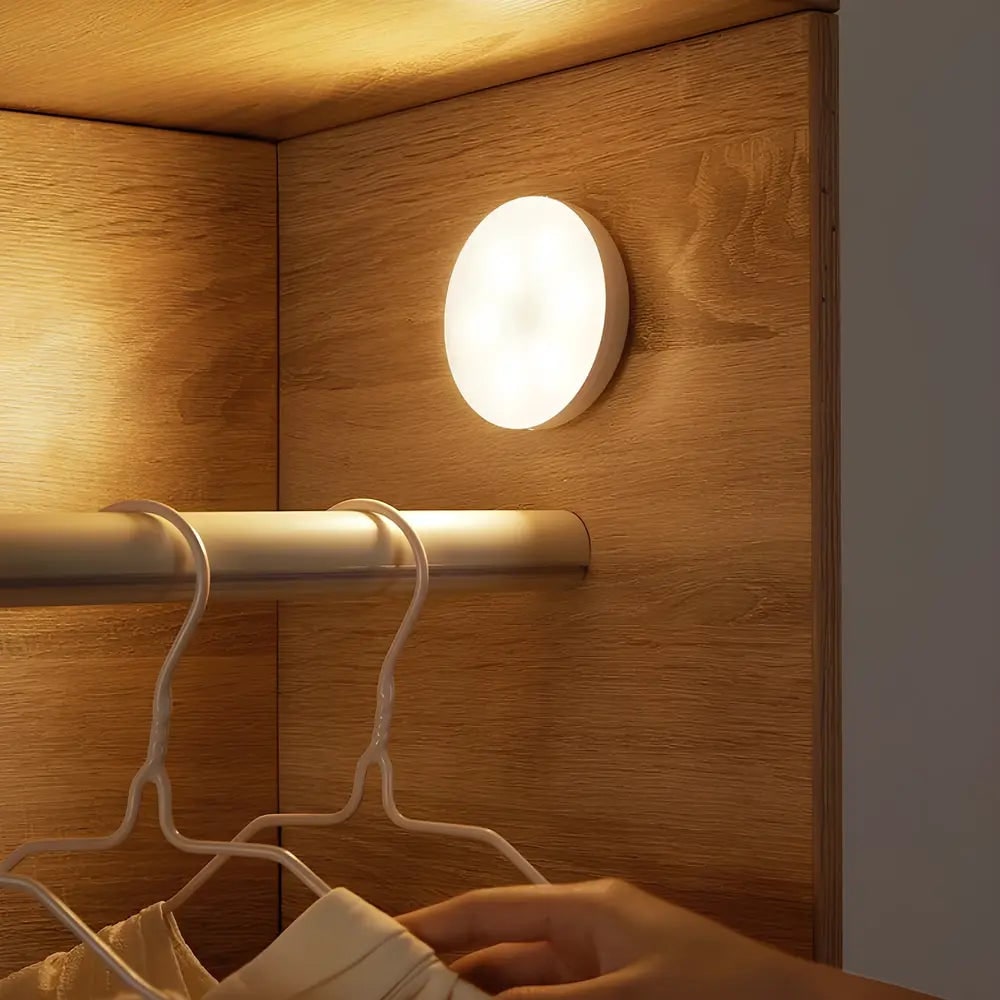 Motion Sensor Night Light Closet Bedroom or Hallway Use - Image 1