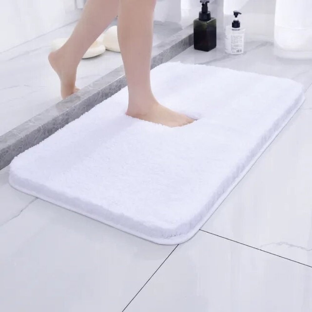 Plush Bath Rug Bathroom Comfort Soft and Absorbent Design - Image 3