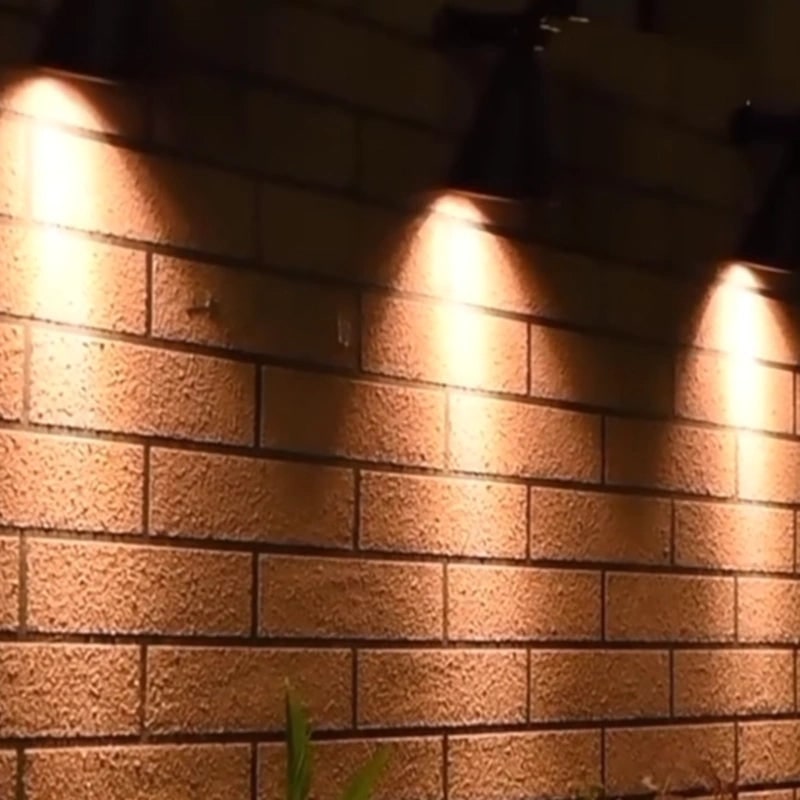 Solar Powered Garden Spotlight Outdoor Landscape Lighting - Image 13