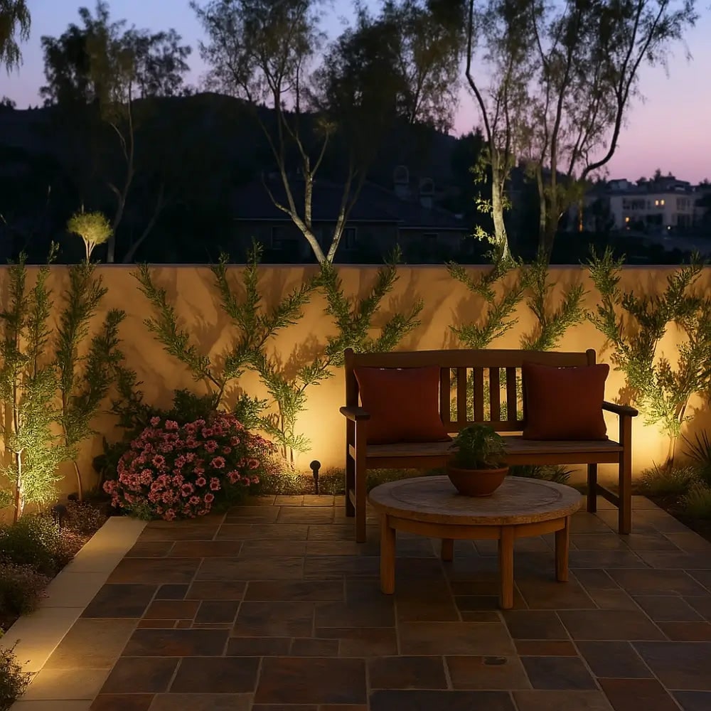 Solar Powered Garden Spotlight Outdoor Landscape Lighting - Image 4