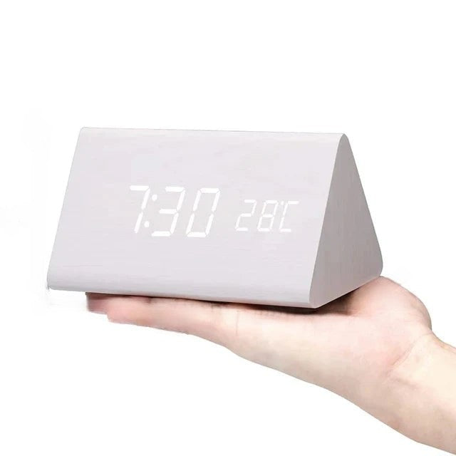 wood-alarm-clock-led-display-and-voice-control-functionality-6_e05dc74a-7779-4f0c-9b18-636cd82e09e0.jpg